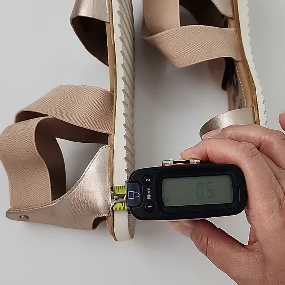 Sorel Ella II  Sandal Metallic Warm Gold - Picture 10 of 15